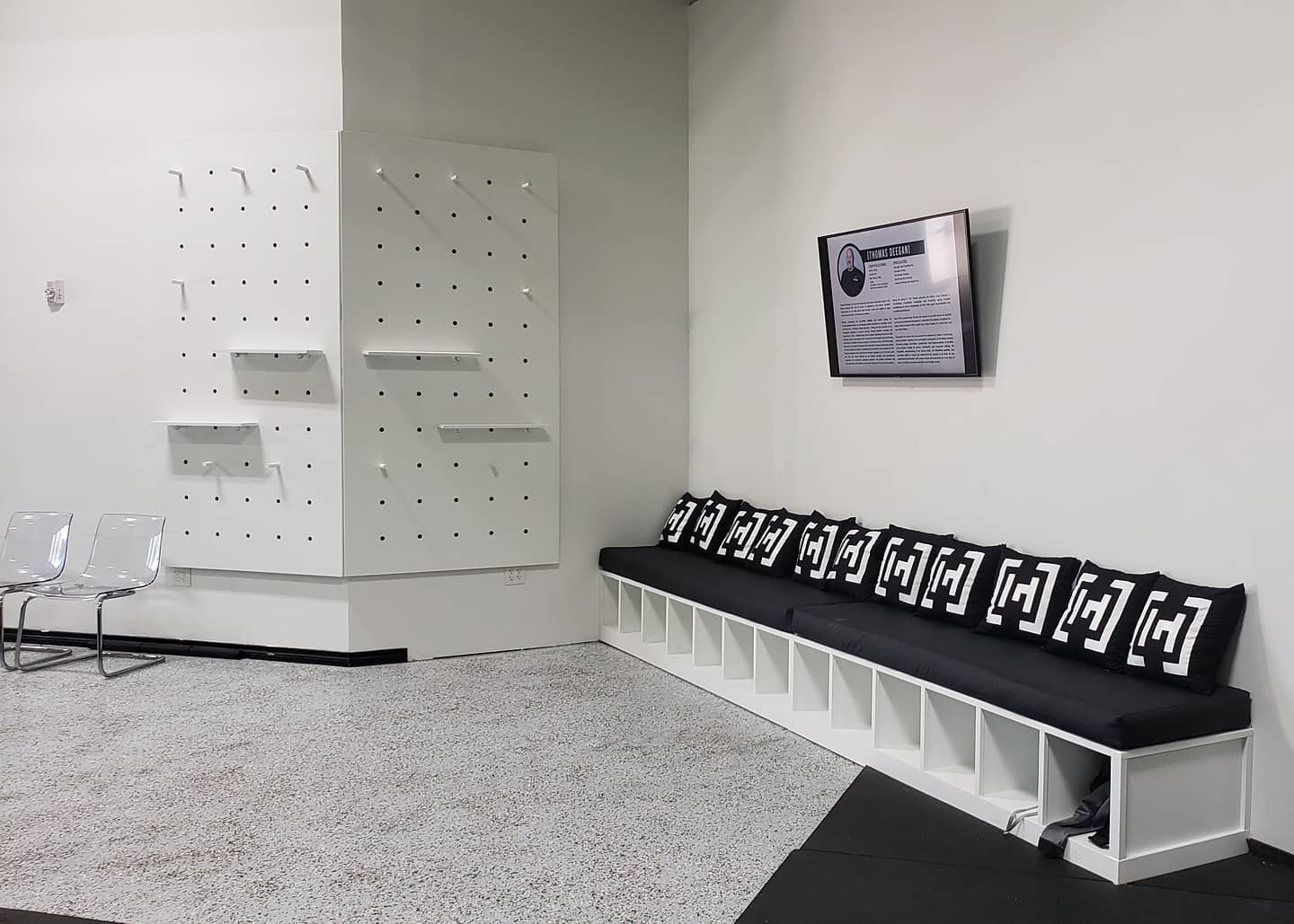 GymFITworks gym lounge and equipment display area